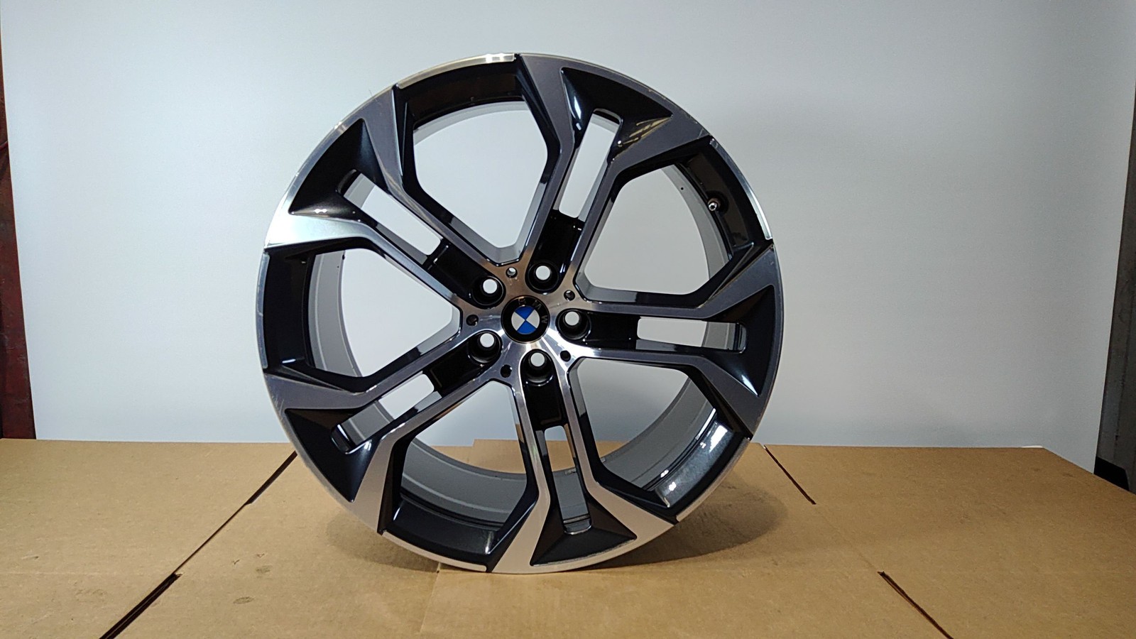 19-25 BMW Wheel 21x10-1/2 5 Y Spoke Wide Silver And Black OEM 36116883762