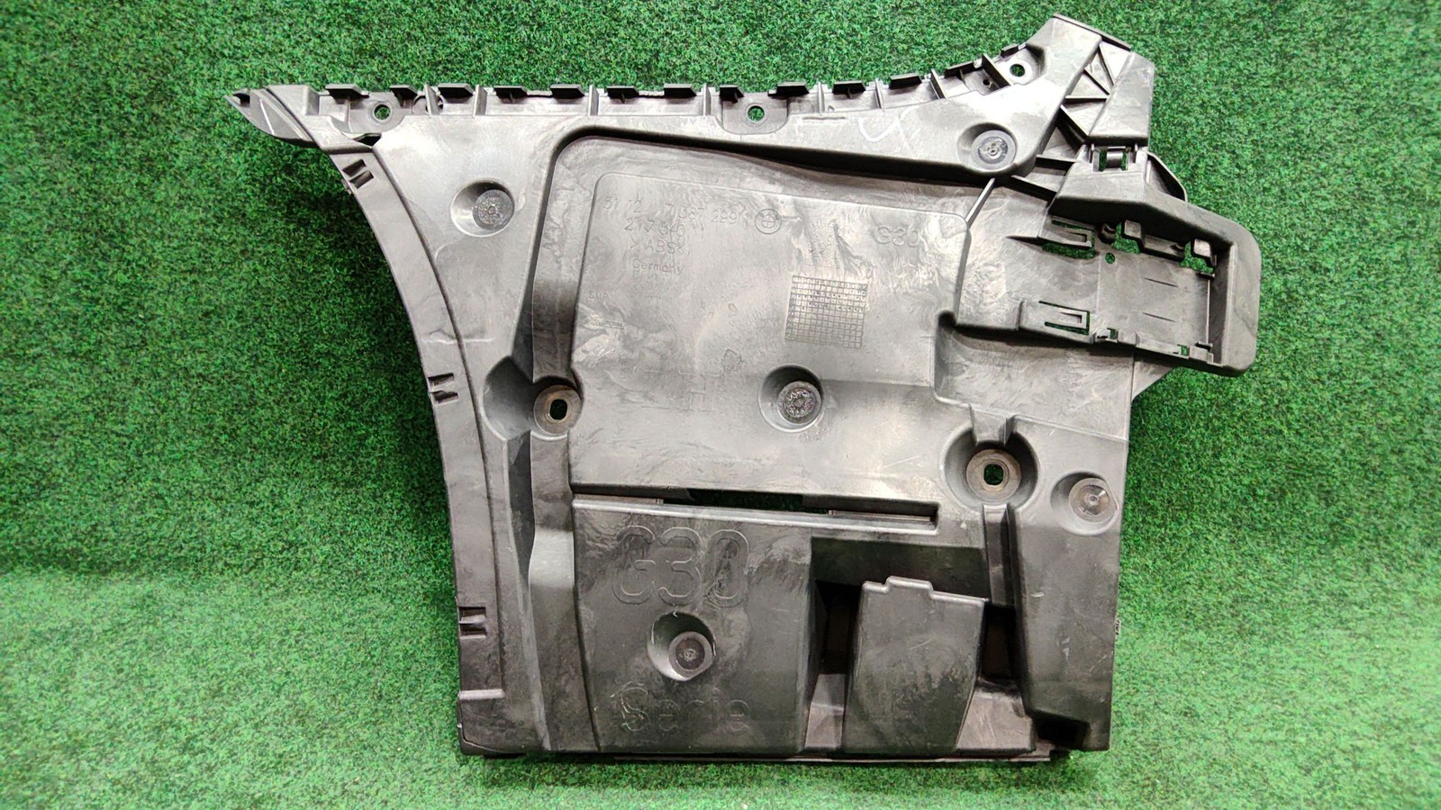 2017-2023 BMW 530i Rear Left Bumper Side Bracket OEM 51127387299