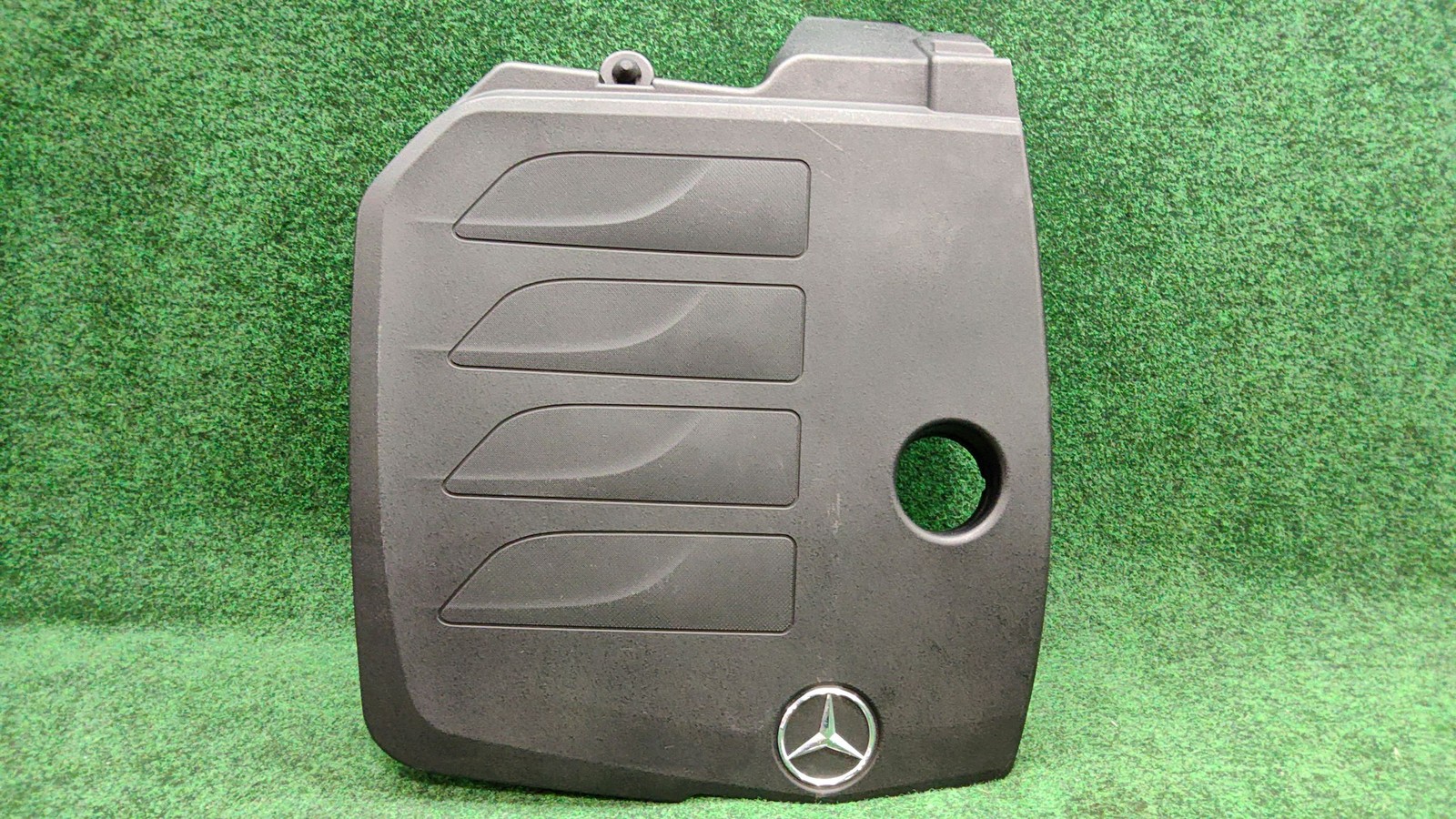 2016-2022 Mercedes Benz Glc 300 Engine Cover Oem A2640102400