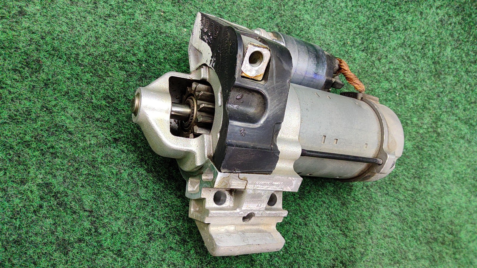 2019-2025 BMW X5 Starter OEM 12418671505