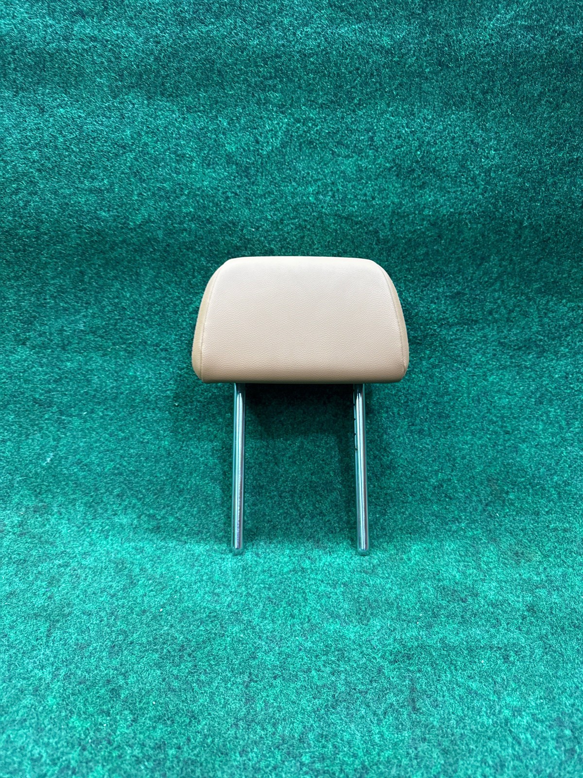 2017-2022 Bmw 540i Rear Center Seat Headrest Oem 52107406068 52107406065 Rh