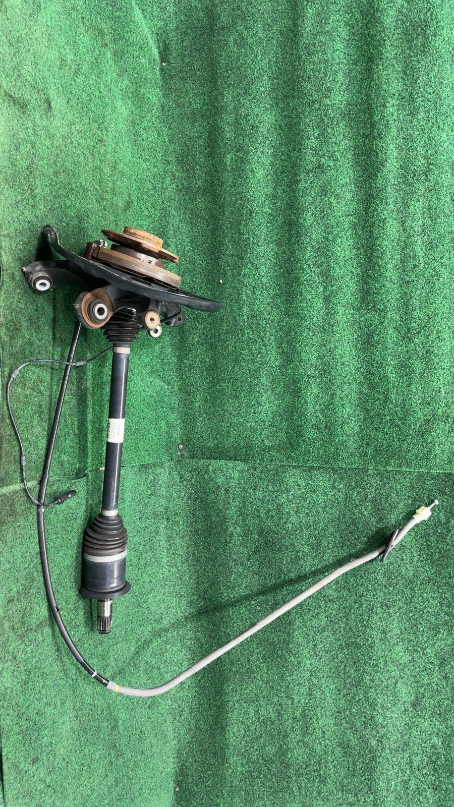 17-2019 BMW 330I Rear Knuckle/stub Axle Left With Axle Shaft OEM 33416792361