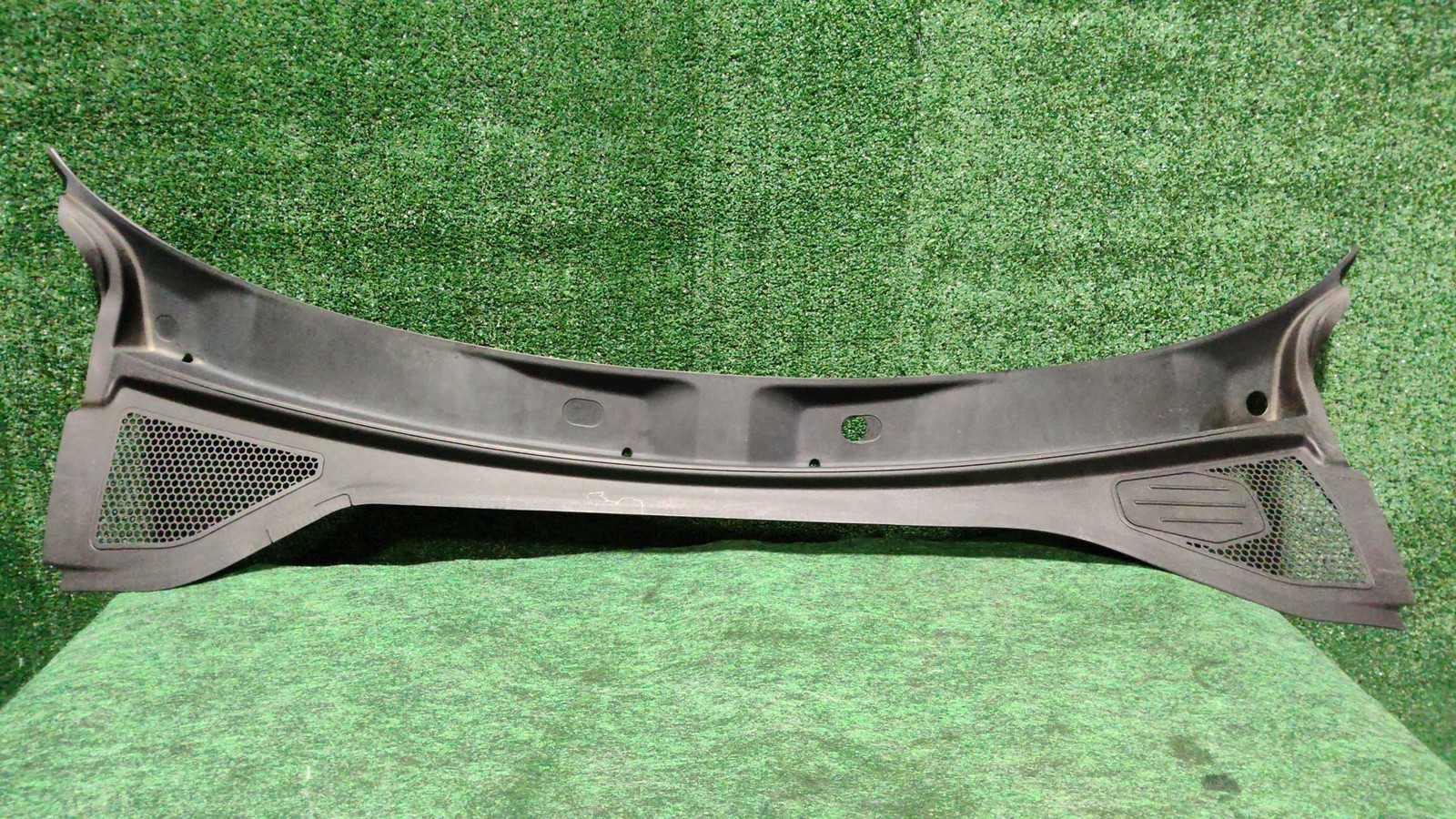 2015-2020 Audi A3 Quattro Center Bay Cowl Trim Oem 8v5819403 8v5819401