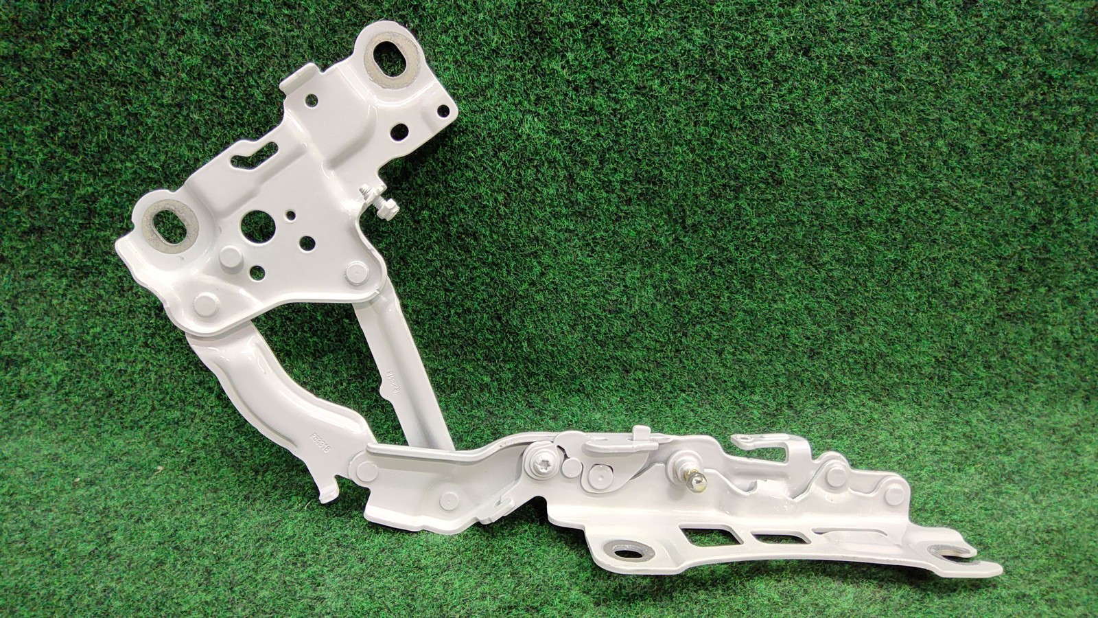 2018-22 BMW 330i Front Right Hood Bonnet Hinge Mineral White A96 OEM 41008494432