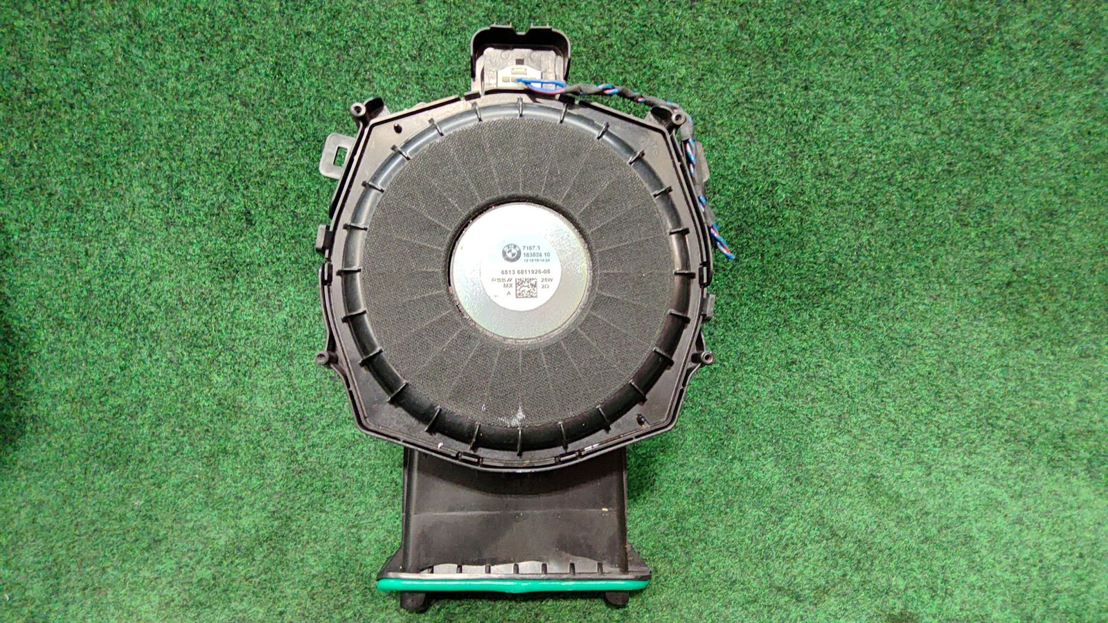 2018-2020 Bmw X3 Central Audio Stereo Subwoofer Oem 65136811926