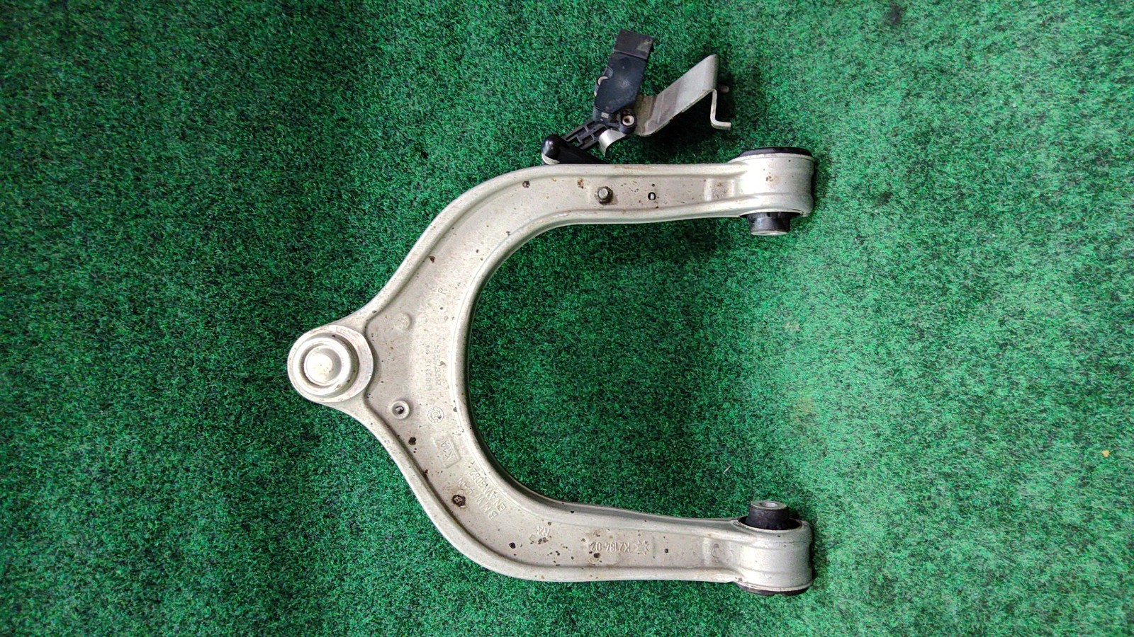 2017-2022 Bmw X7 Front Upper Control Arm Right Oem 31106883836