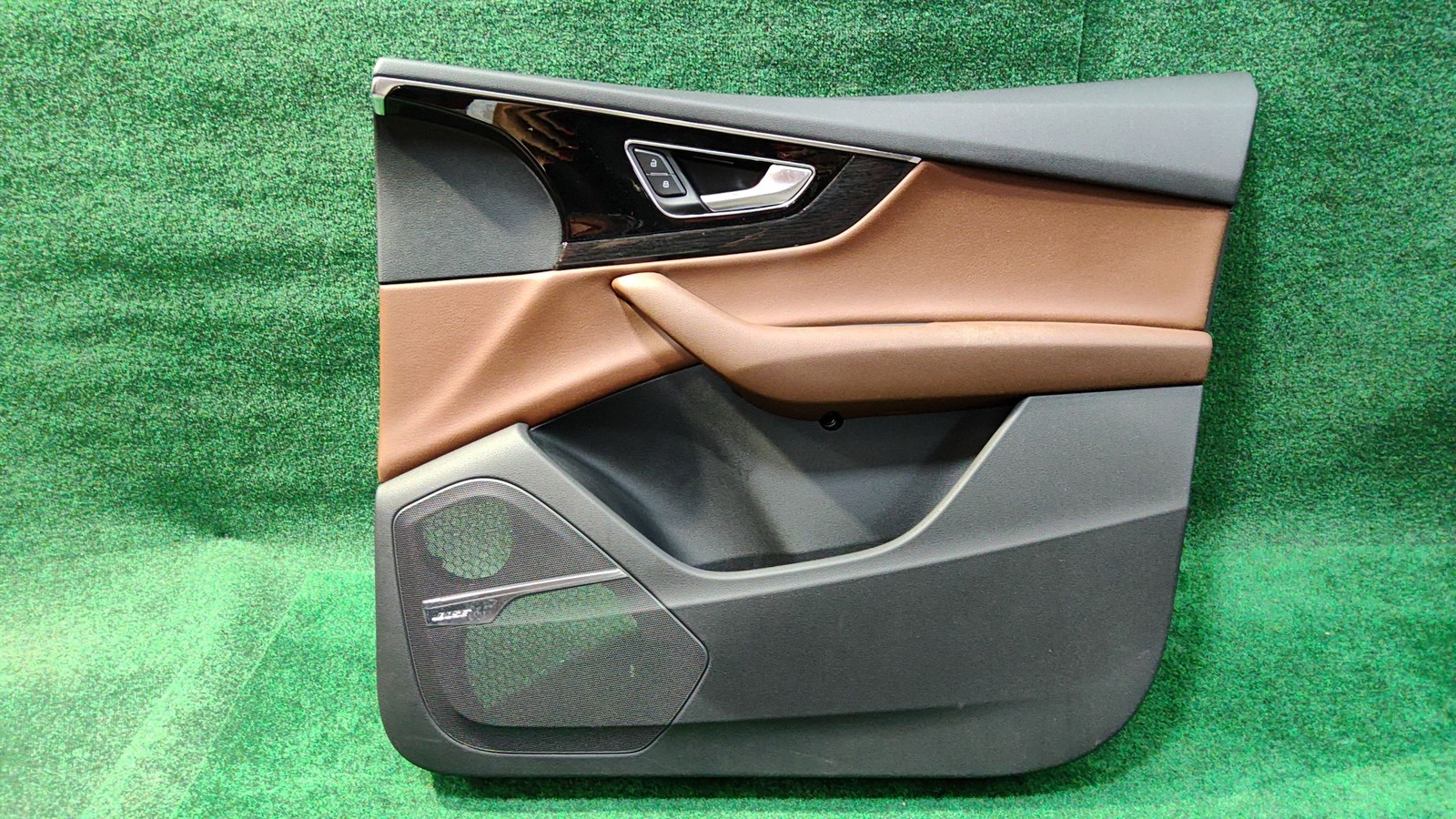2017-2019 Audi Q7 Front Right Door Trim Panel Alcant Nougat Brown Oem 4m0867104b