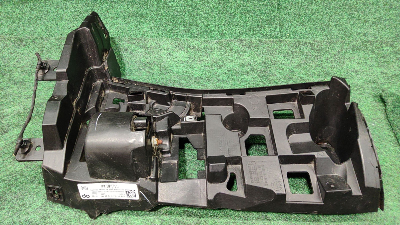 2019-2023 BMW X5 G05 Rear Right Bumper Mount Bracket Black OEM