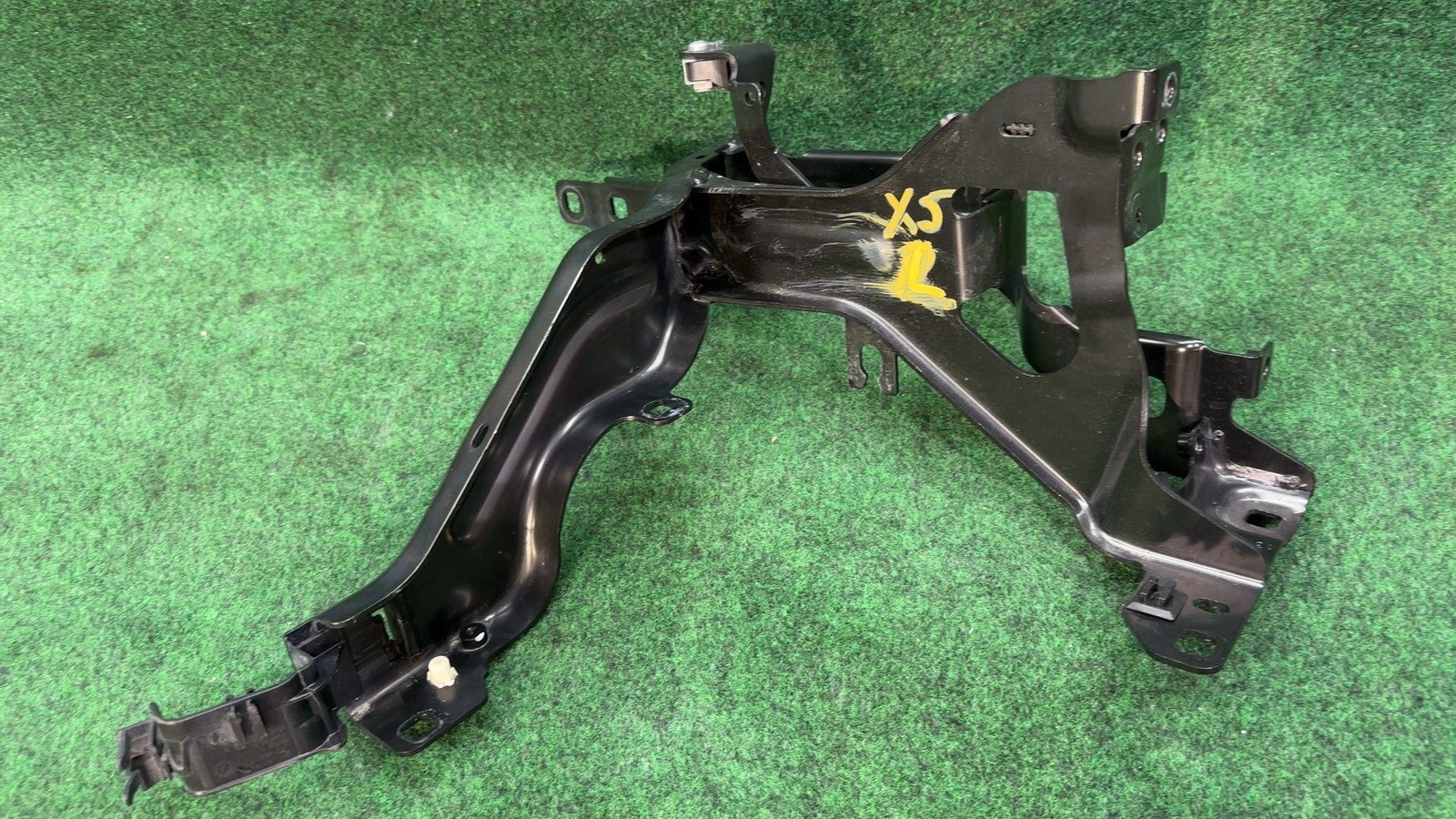 2019-2025 Bmw X5 Headlamp Mounting Bracket Front Left Side Oem 51647421709