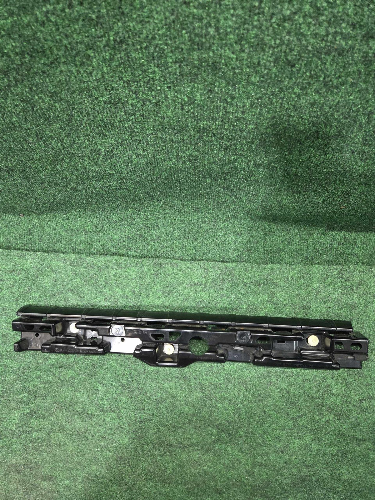 2016-2022 Bmw X1 Support Strip Rocker Panel Left Front Lh Oem 51777332329