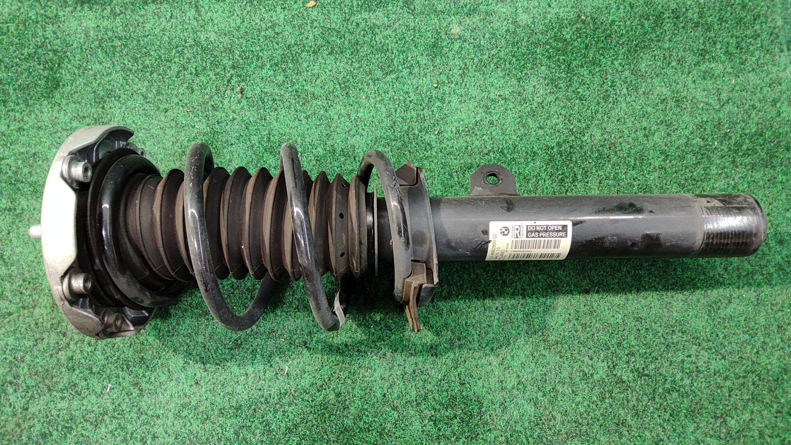 2016-2022 Bmw X1 Right Front Spring Strut Rh Oem 31316882850 31336892617
