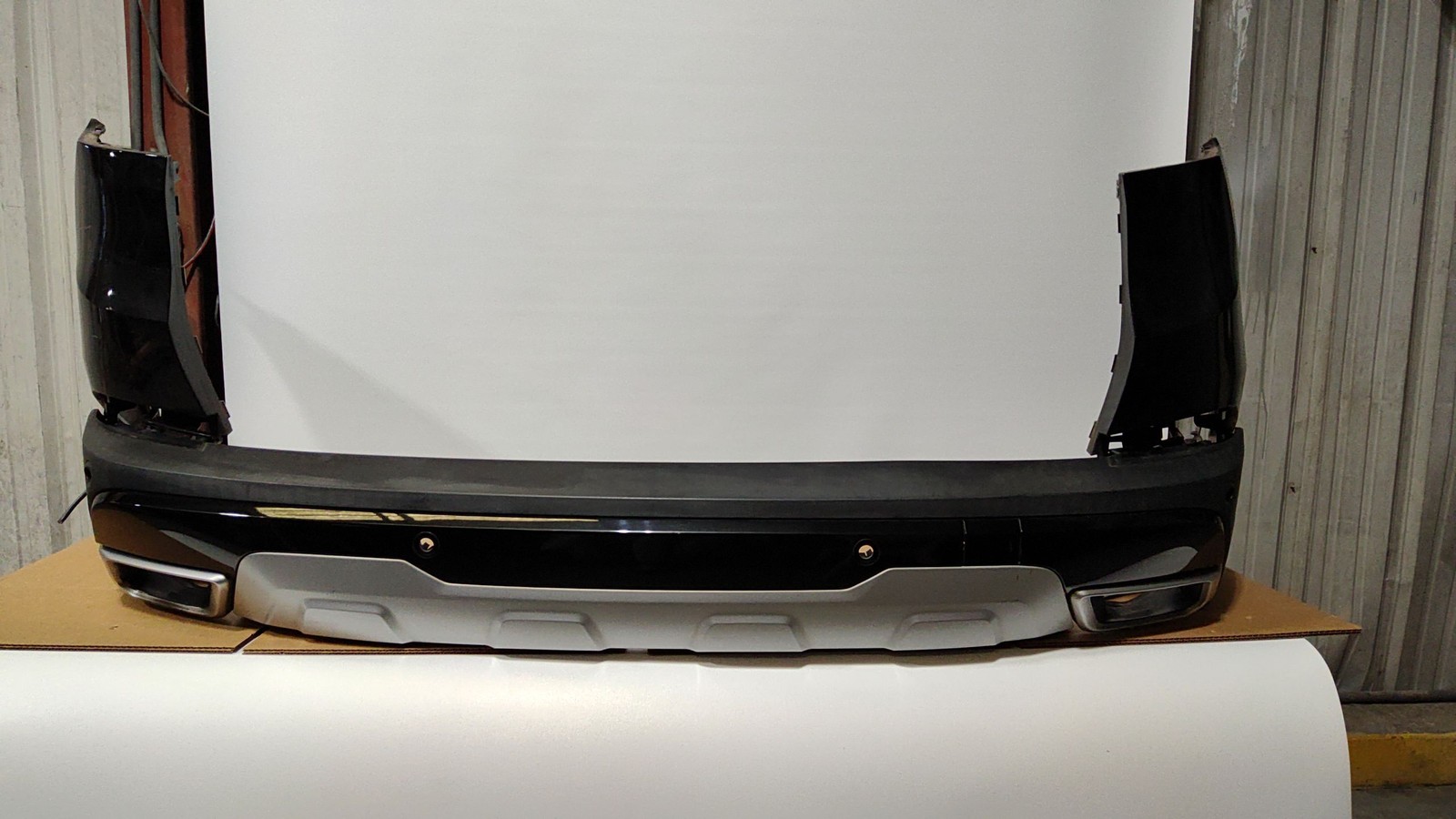 2019-2025 Bmw X5 Rear Bumper Asmbly Black Sapphire 51128498991 51128498992