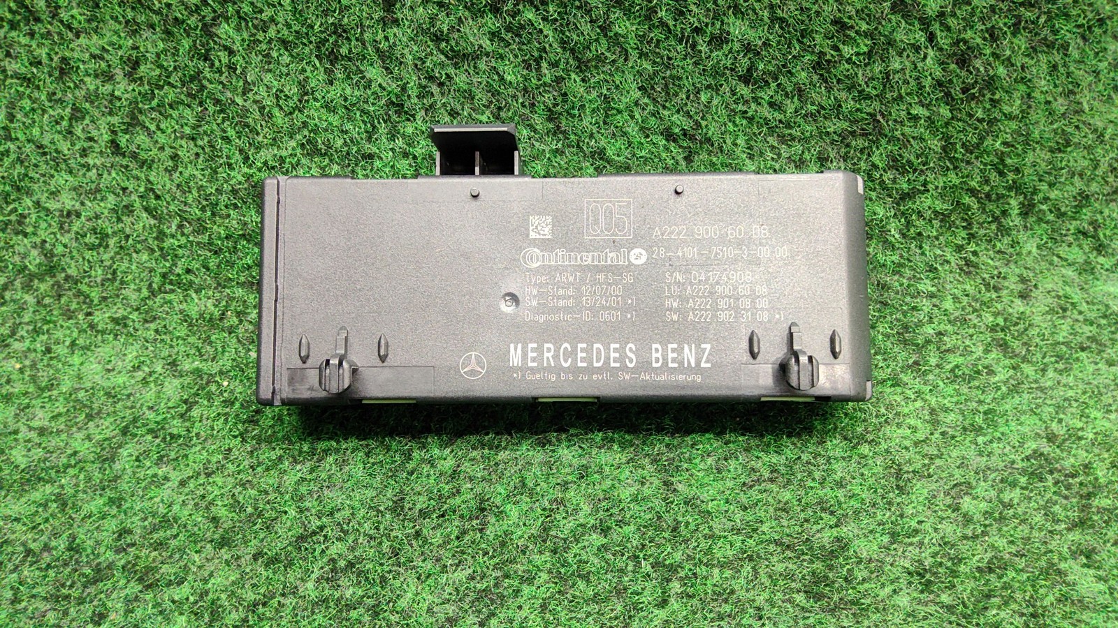 2015-2018 Mercedes Benz C300 Rear Trunk Lid Release Closing Unit OEM A2229006008