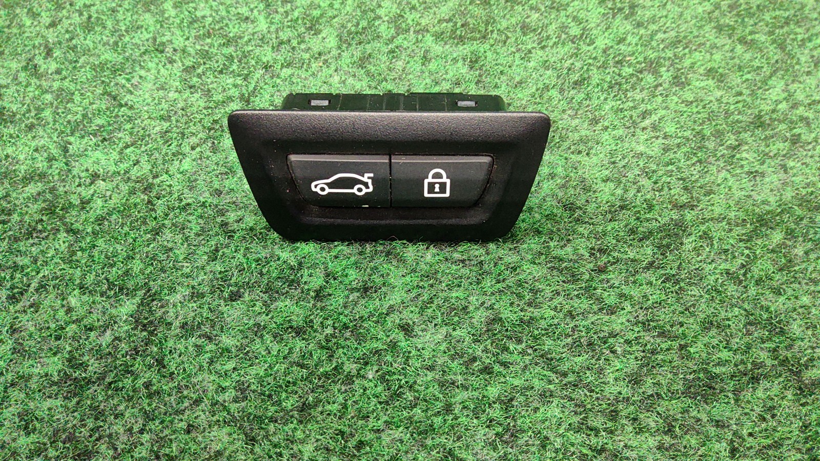 2018-2024 Bmw X3 Liftgate Open And Lock Switch Oem 61315a64c25