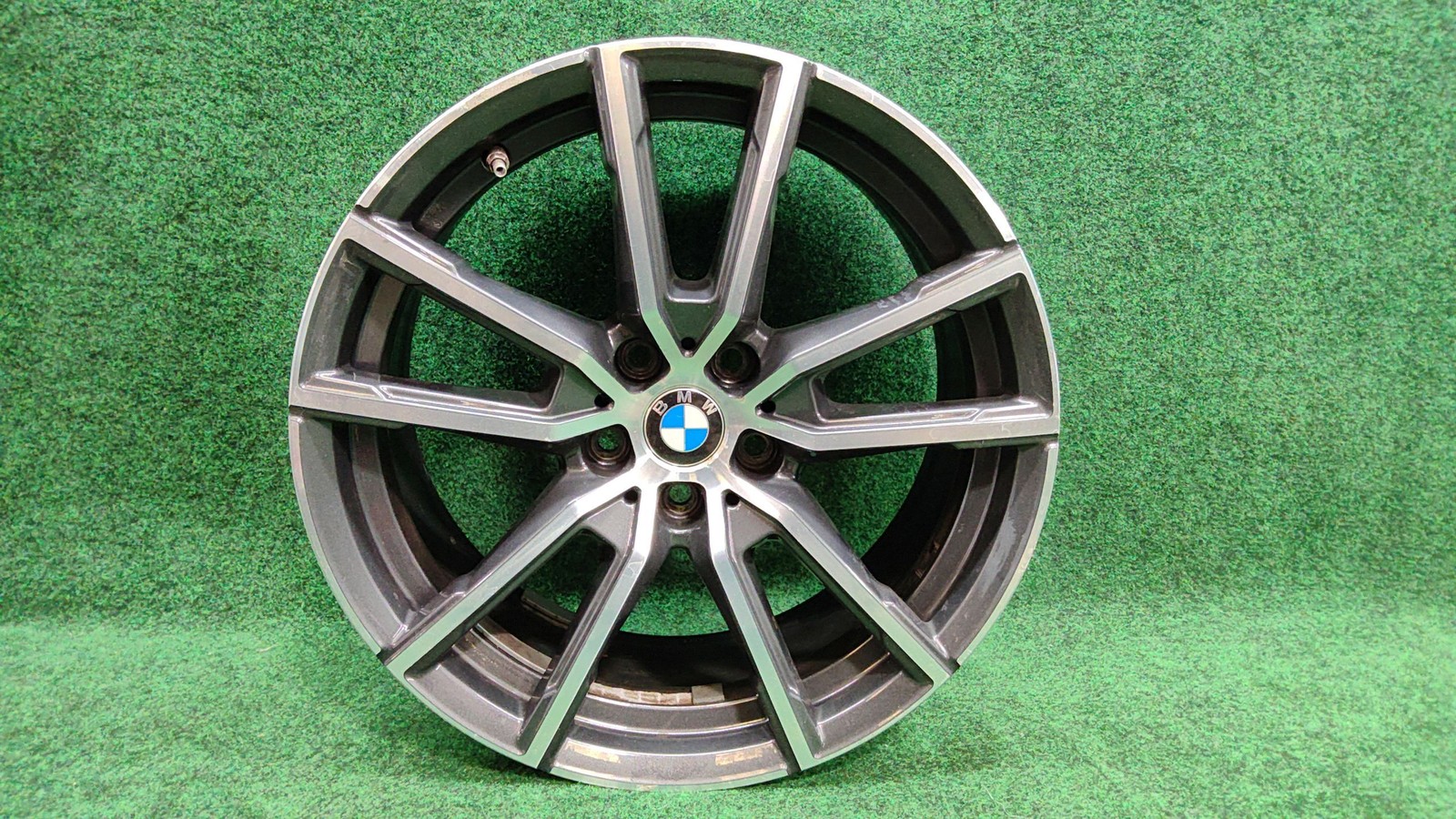 BMW 18'x7-1/2 Wheel 5 Doble Spoke OEM 36116883522
