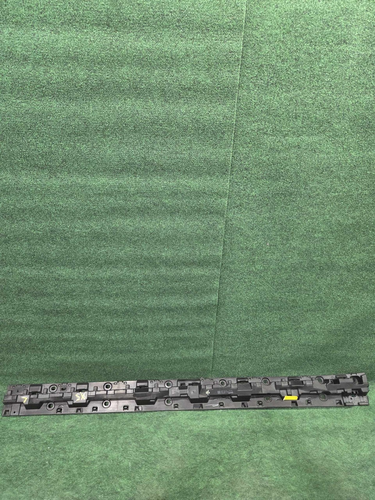 2019-2025 Bmw X5 Rocking Moulding Braket Support Left Oem 51777440911 Original