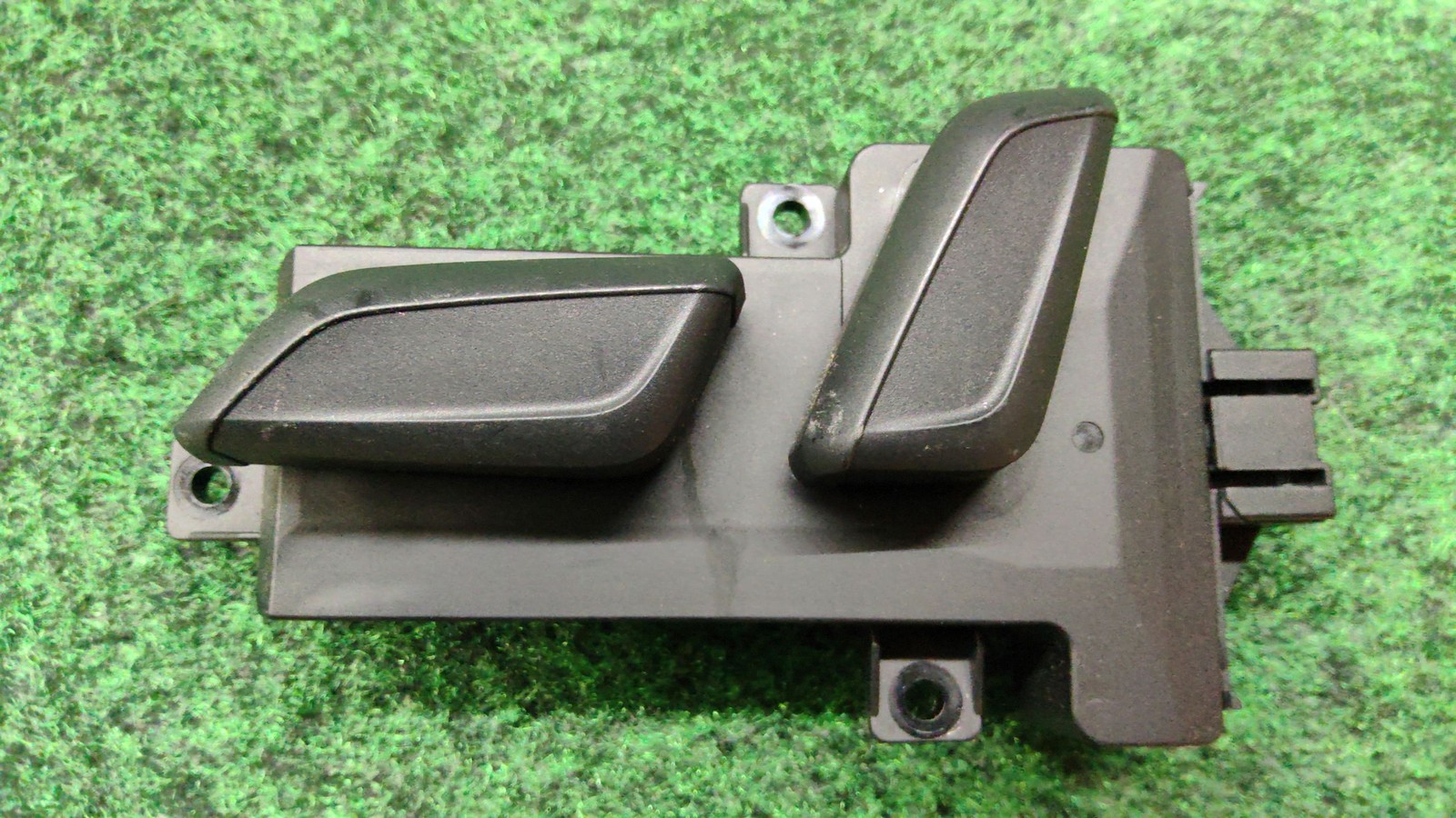 2017-2024 Audi A4 Left Seat Switch Oem 8w0959747