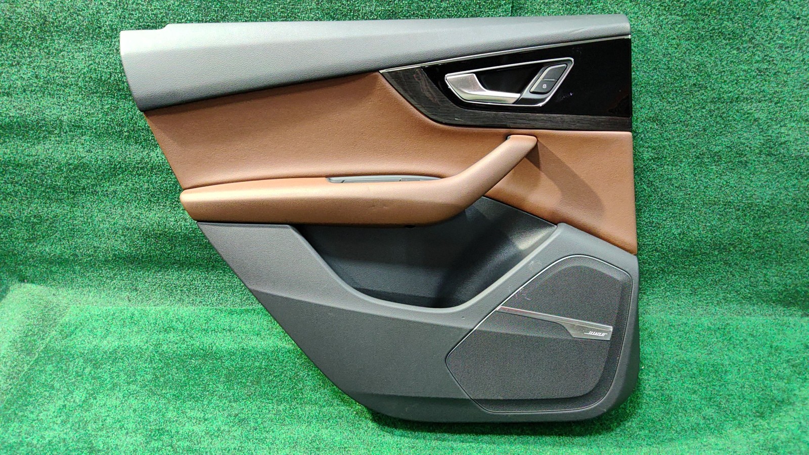2017-2019 Audi Q7 Rear Left Door Trim Panel Nougat Brown Vb Oem 4m0867303ab
