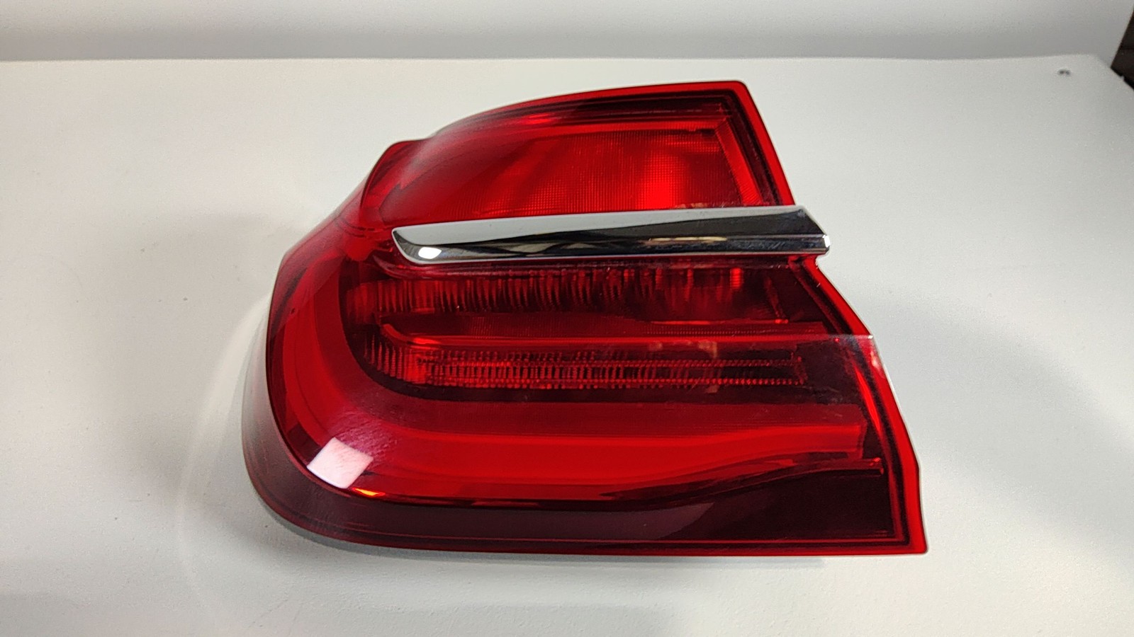 2016-2019 BMW 740i Left Tail Light Quarter Panel Oem 63217342965