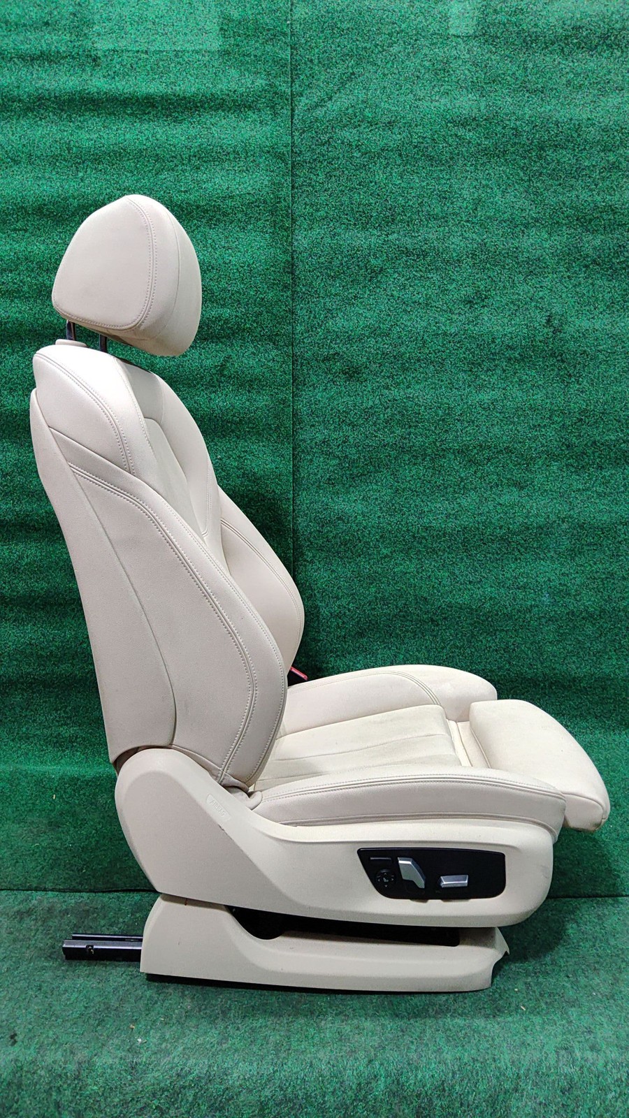 2017-2023 BMW 530i Front Right Seat Leather Canberra Beige OEM 52107410469