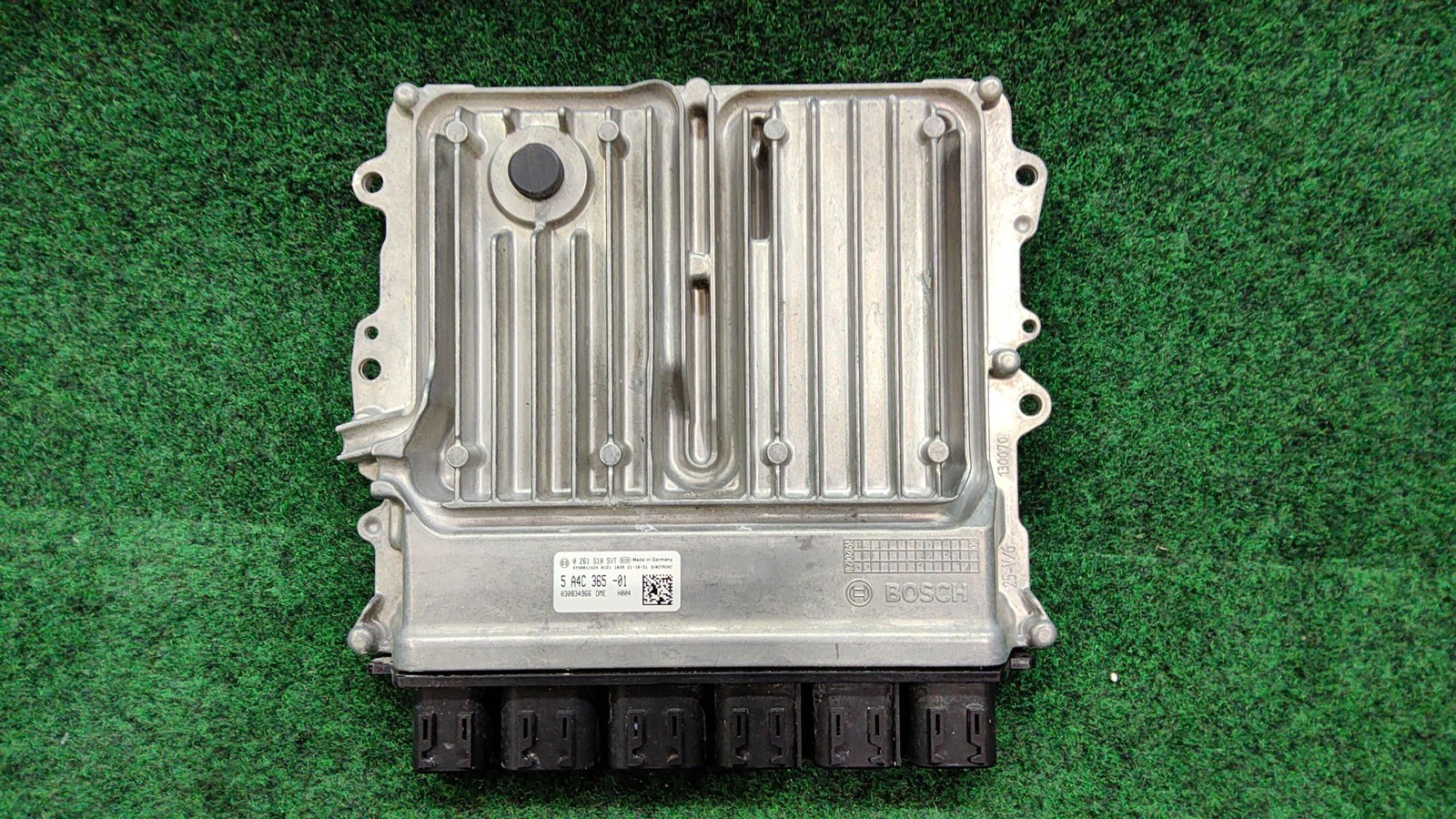 2017-2022 BMW 540i Engine/Motor Control Module OEM 12148489465