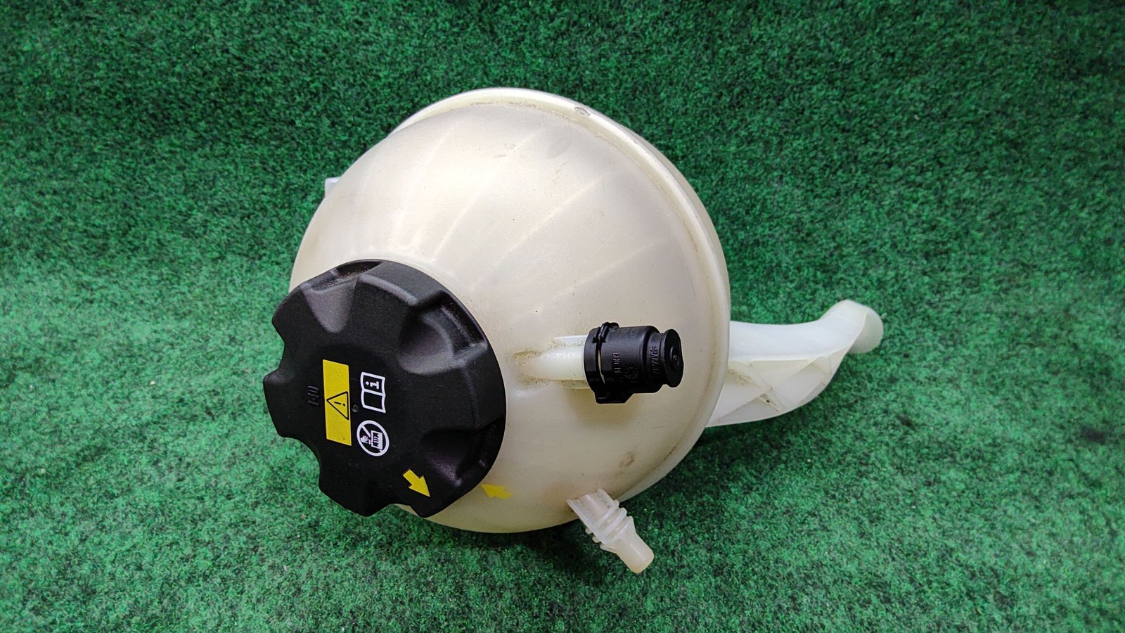 2019-2024 BMW X7 Coolant Expansion Tank OEM 17135a6a031 17138610662