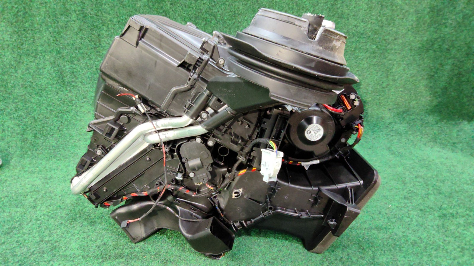 2016-2022 Bmw X1 Housing Heater/air Condit Unit Oem 64116827060 64116827056