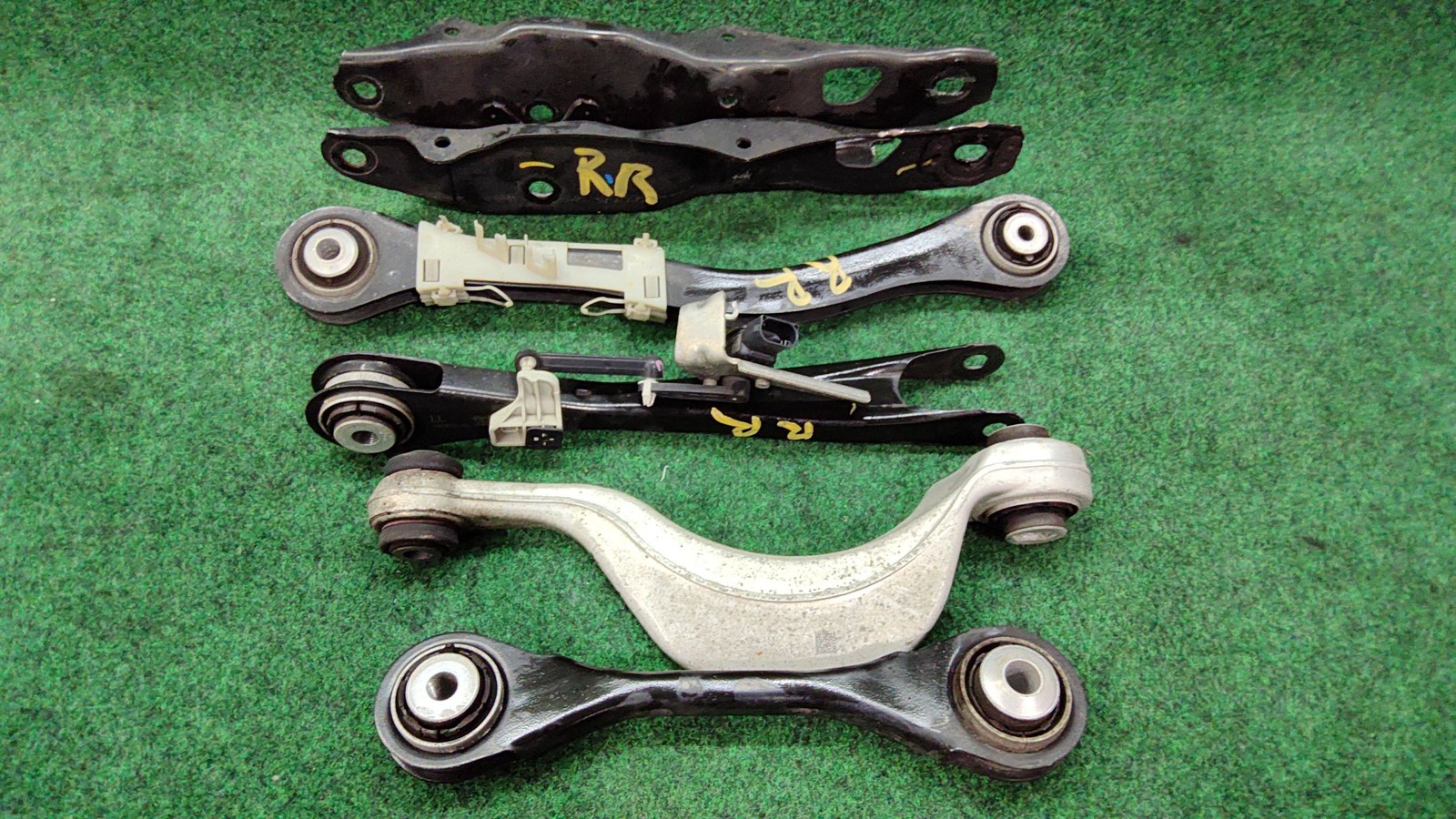 2017-2022 Bmw X7 Rear Right Lower & Upper Control Arm Rh Oem 33306878030