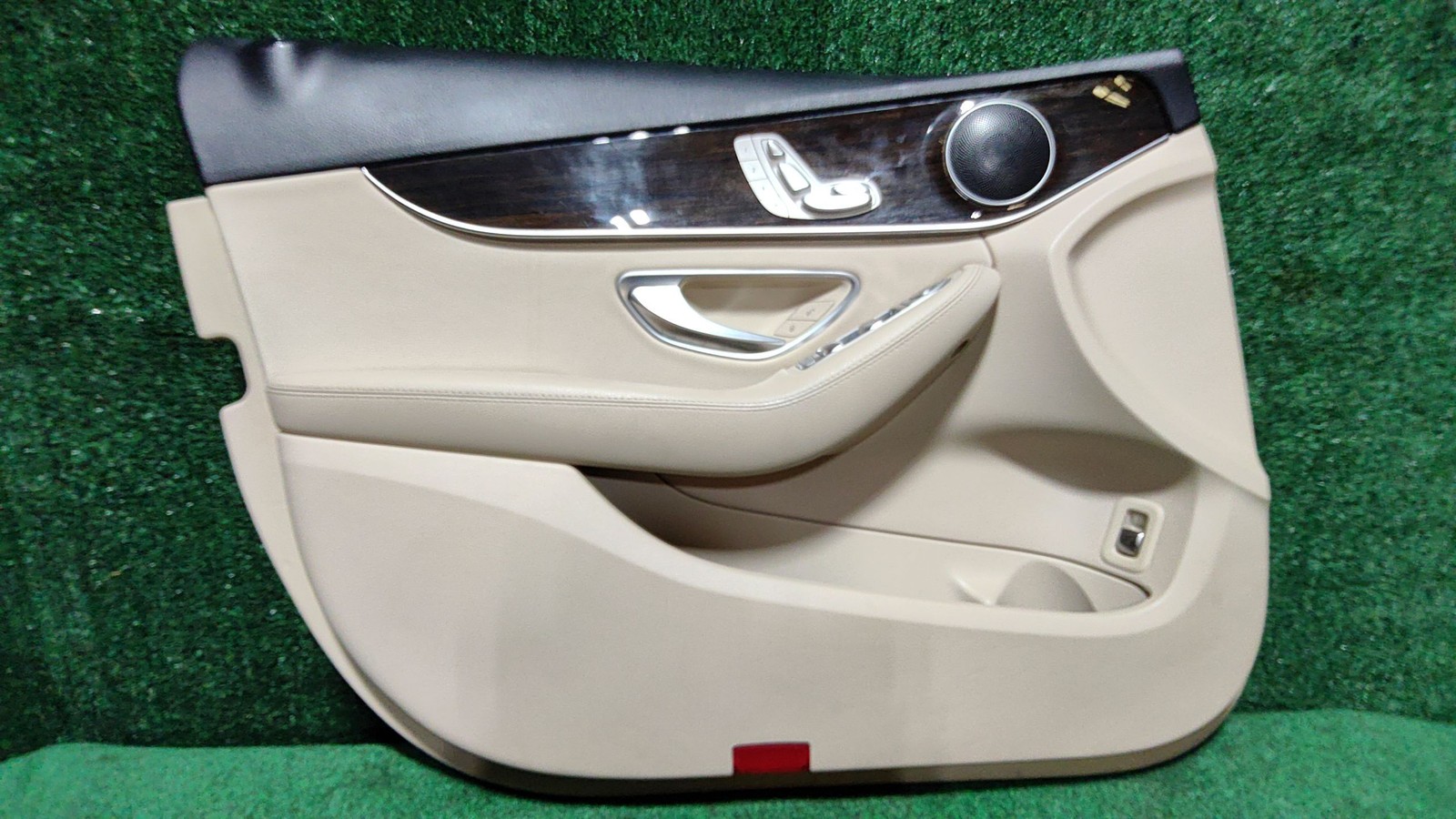 2014-2021 Mercedes Benz C300 Left Door Trim Panel Oem A2057204727