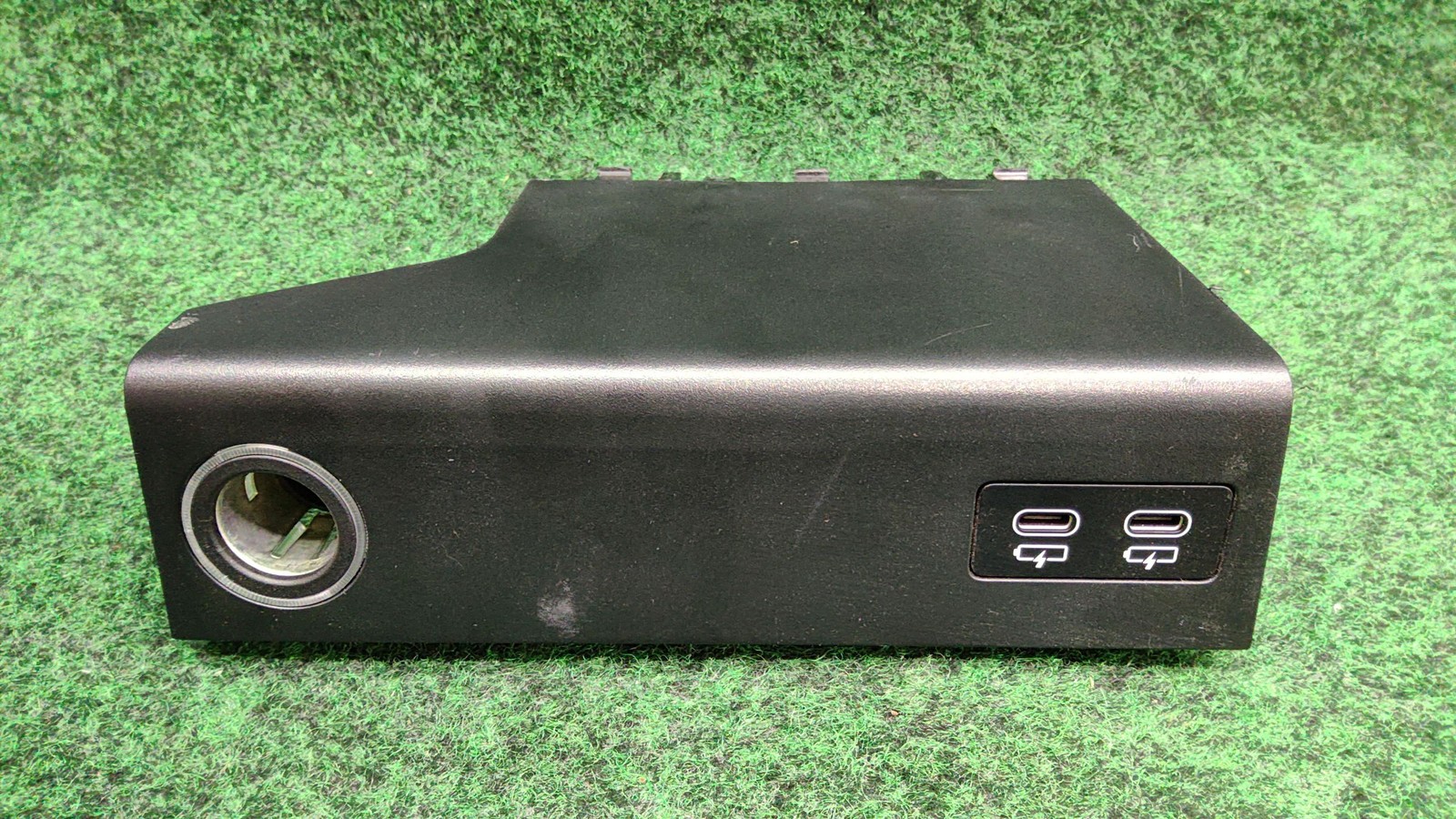 2023-2026 Bmw X1 M35i Center Console Rear Charging Port Usb-c Oem 51169890317