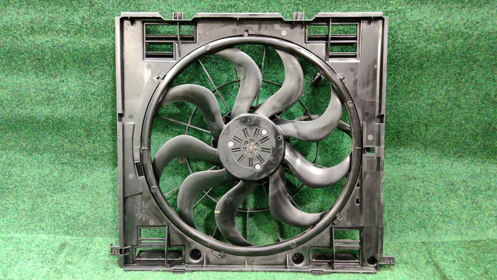 2018-2024 BMW X3 Engine Cooling Radiator Fan Shroud OEM 17118642750 17428487637