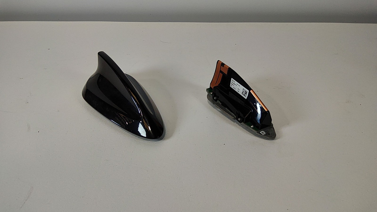 2019-2025 BMW X5 40i Antenna Black Sapphire 475M OEM 65206826327 65209371345