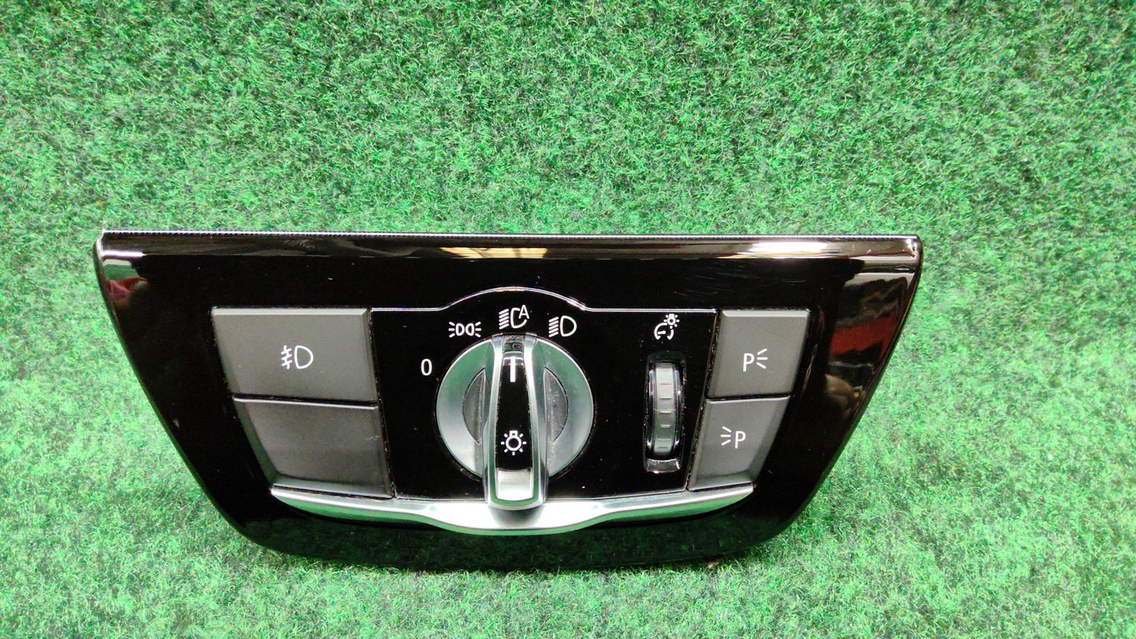 2017-2021 BMW 530i Dash Headlight Fog Light Switch OEM 61316803960
