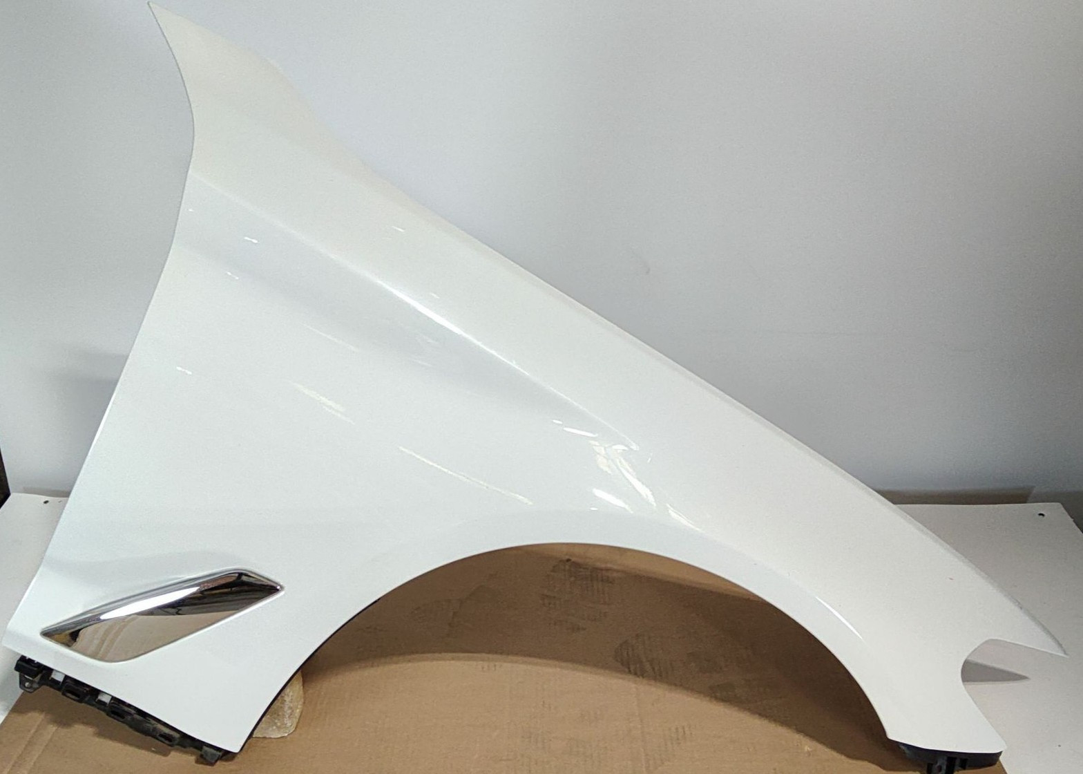 2017-2023 BMW 530I Front  Left  Lh Fender OEM41007443687