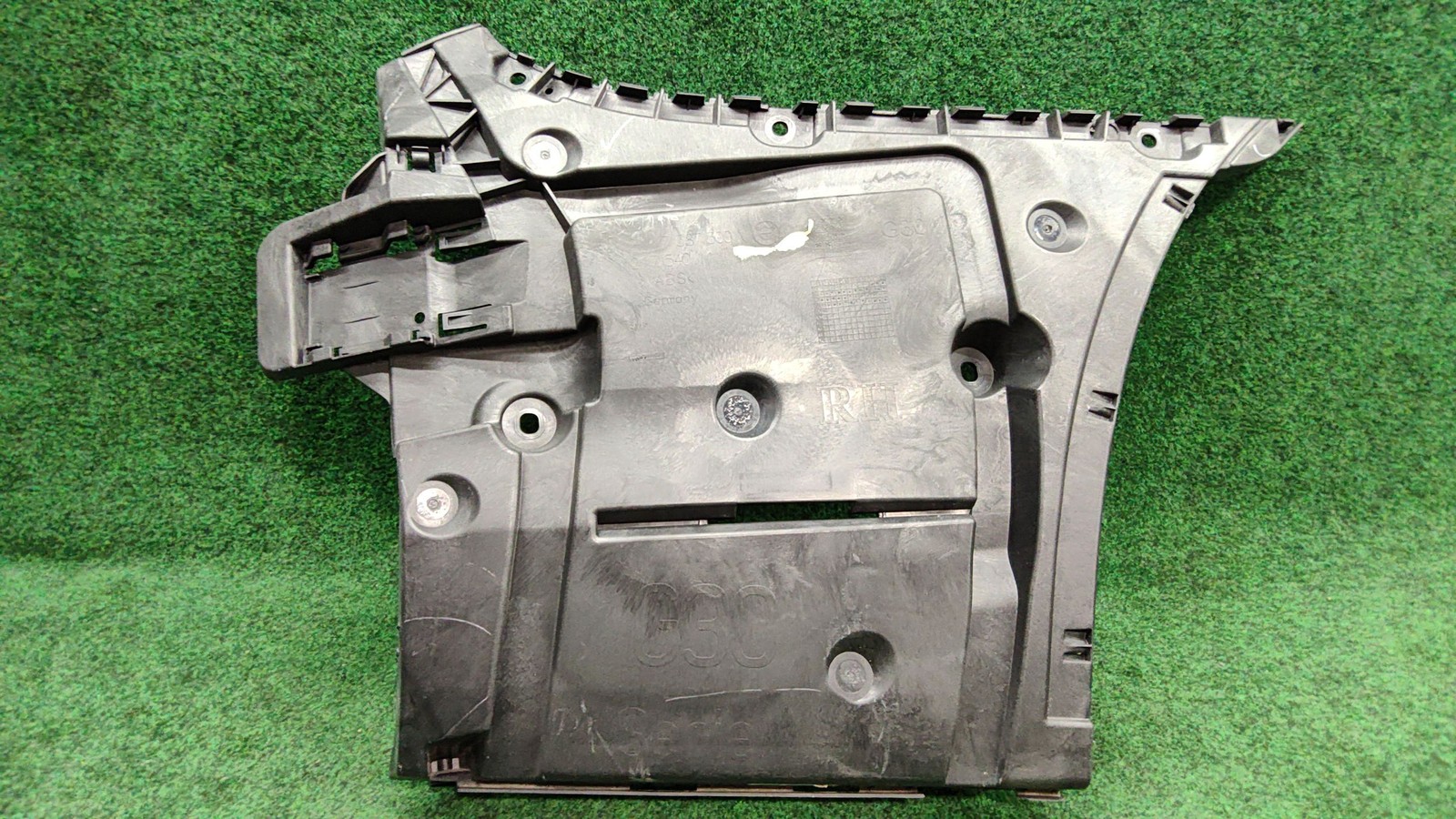 2017-2023 BMW 530i Rear Right Bumper Side Bracket OEM 51127387300