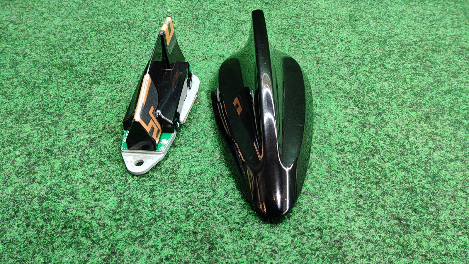 2019-2022 Bmw 330i Roof Antenna Jet Black 668 Oem 65209371344 / 65206826327