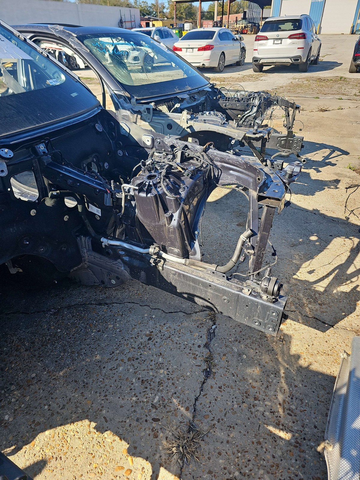 2019-2025 Bmw X6 Front Right Engine Support Oem 41007417572