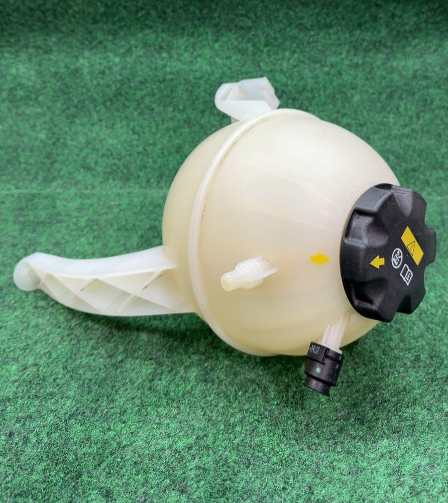 2019-2025 BMW X5 40i Engine Coolant Reservoir OEM 17135A6A031