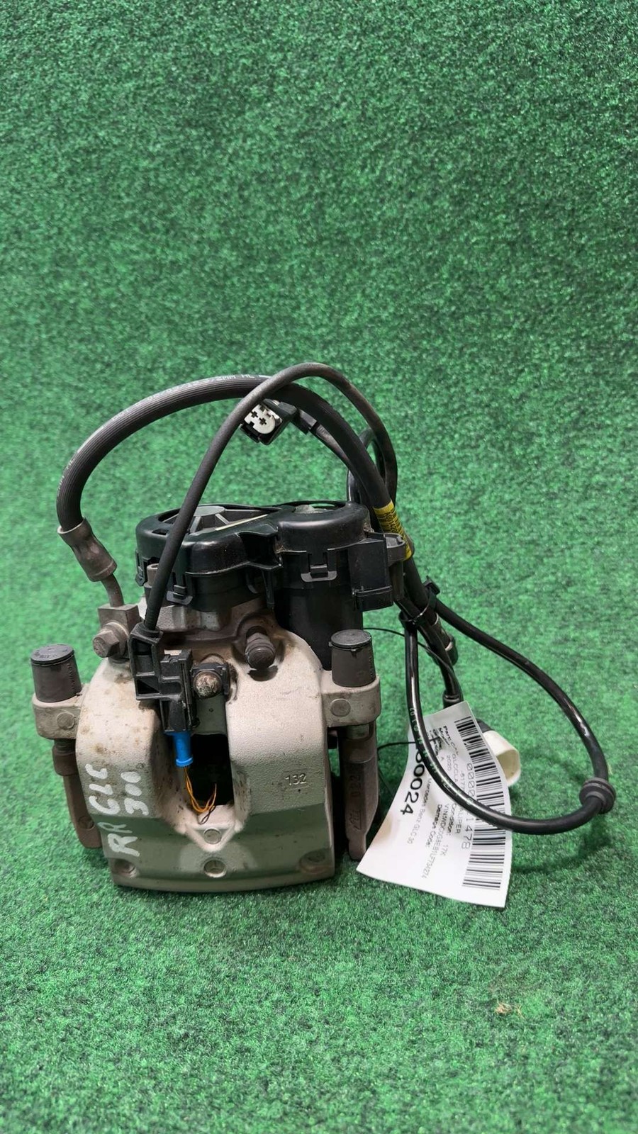 16-2022 Mercedes Glc 300 Right Rear Caliper 17k Mls Oem A2534230281 A2534231298
