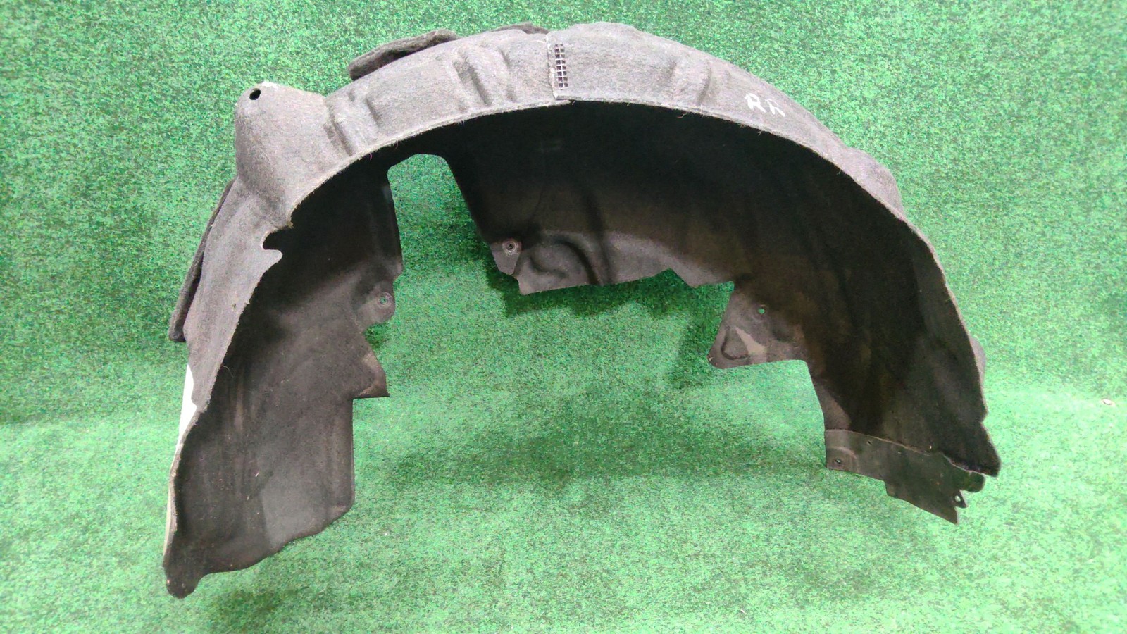 2015-2018 Mercedes Benz C300 Rear Right Wheel Housing Cover OEM A2056900830