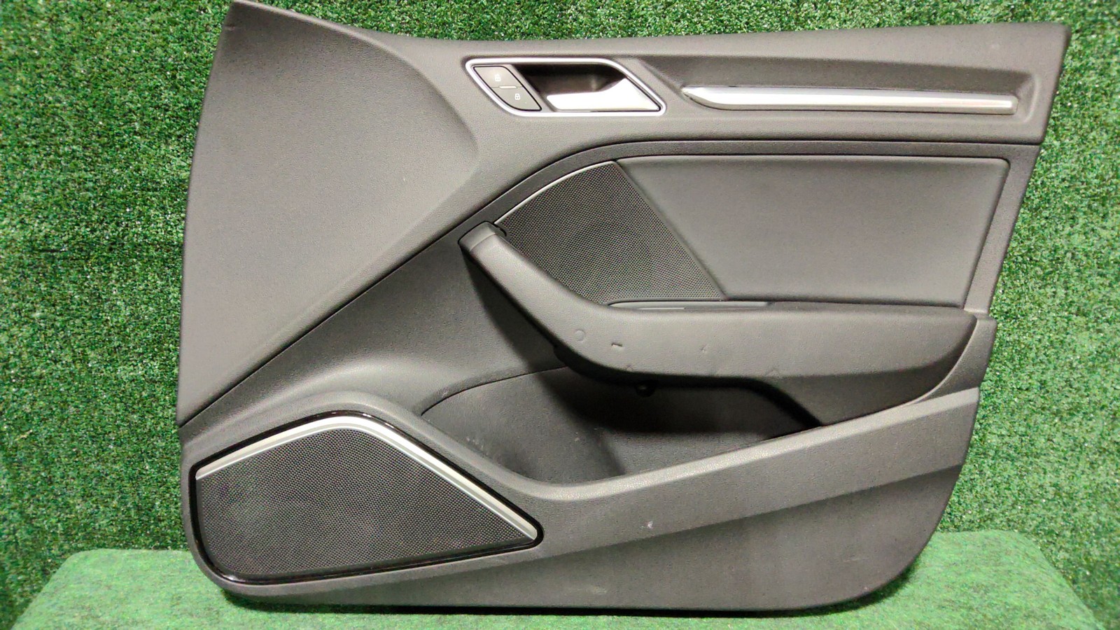 2015-2020 Audi A3 Quattro Front Door Right Trim Panel Oem 8v5867104k