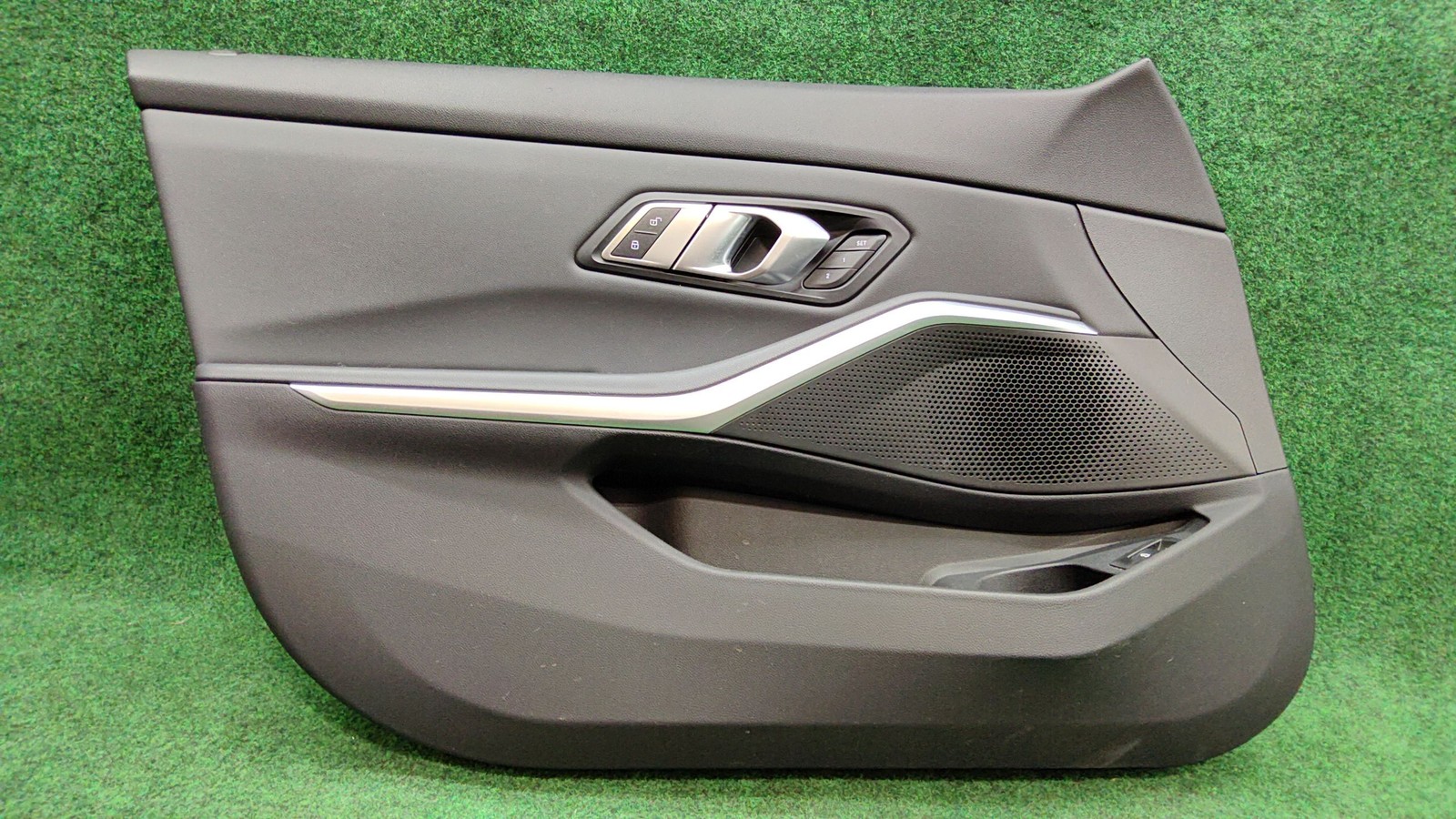 2018-2022 BMW 330i Front Left Door Trim Panel OEM 51419460727