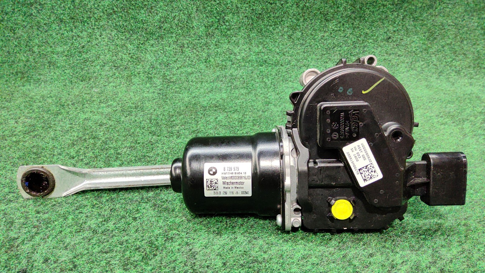 2019-2025 BMW X7 Wiper Motor Wiper Linkage Oem 61615a45fd1