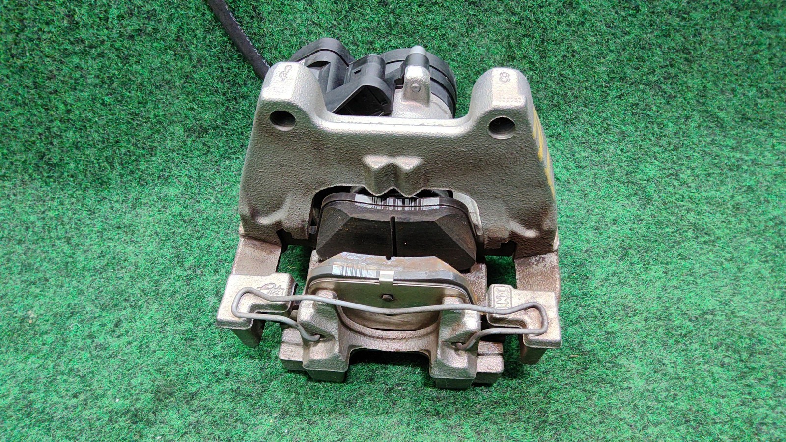 2019-2025 Audi Q3 Rear Left Caliper Housing Assembly 1k Mls Oem 3q0615423f