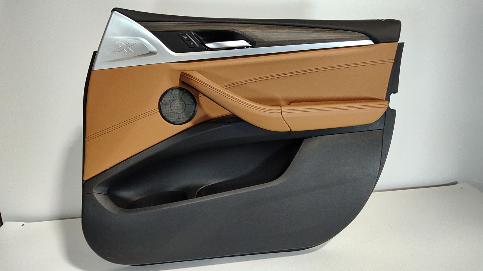 2018-2024 BMW X3 Front Right Inner Door Trim Panel VernascaCognac OEM51417936698