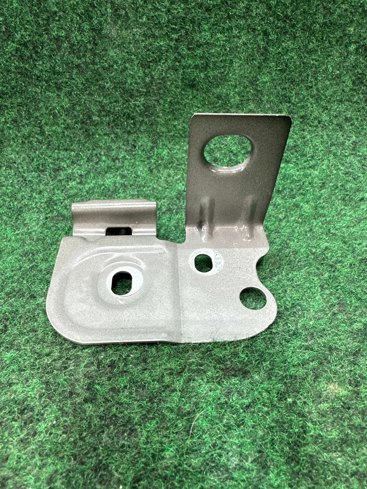 2016-2024 Audi Q7 Quattro Front Left Fender Bracket 4m0821167a