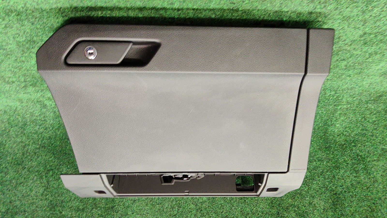 2019-2025 Audi Q3 Front Glove Box Assembly Oem 83b880302b