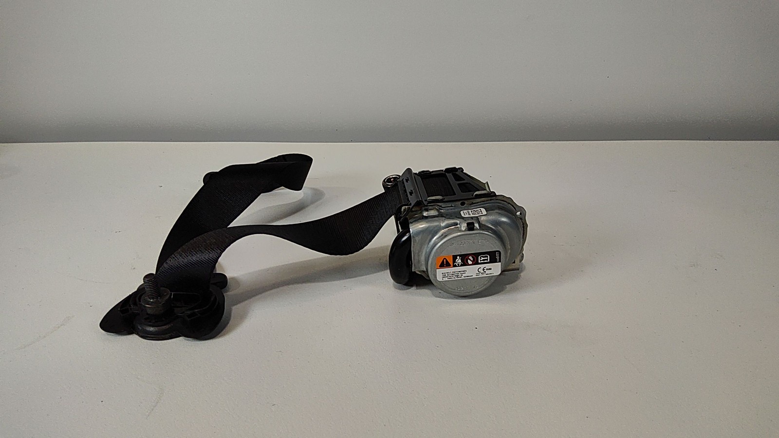 2017-2023 Bmw X5 Rear Sedat Belt Left Lh Black Oem 72117941639