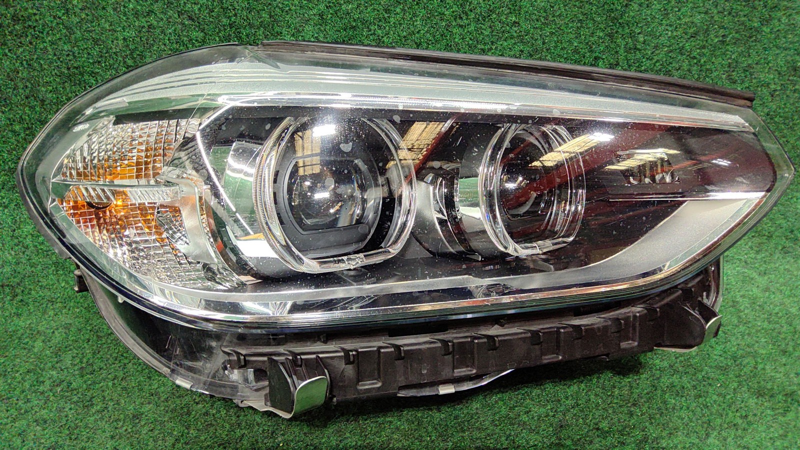 2018-2021 Bmw X3 Front Right Headlight Led Oem 63117466122