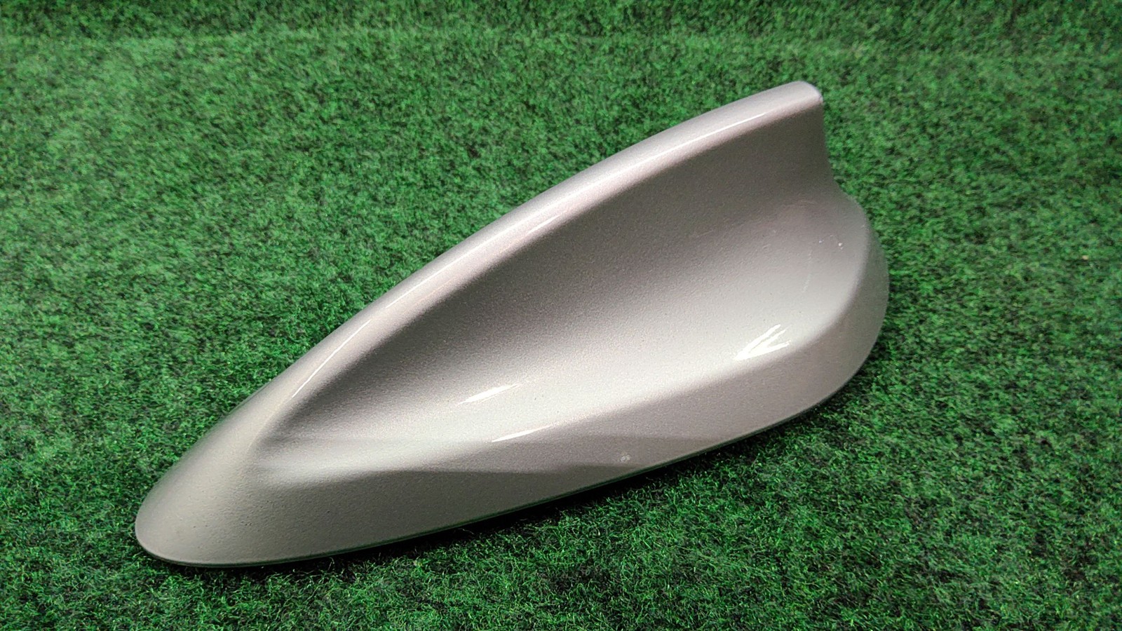 2018-2023 BMW X3 Antenna Glacier Silver A83 OEM